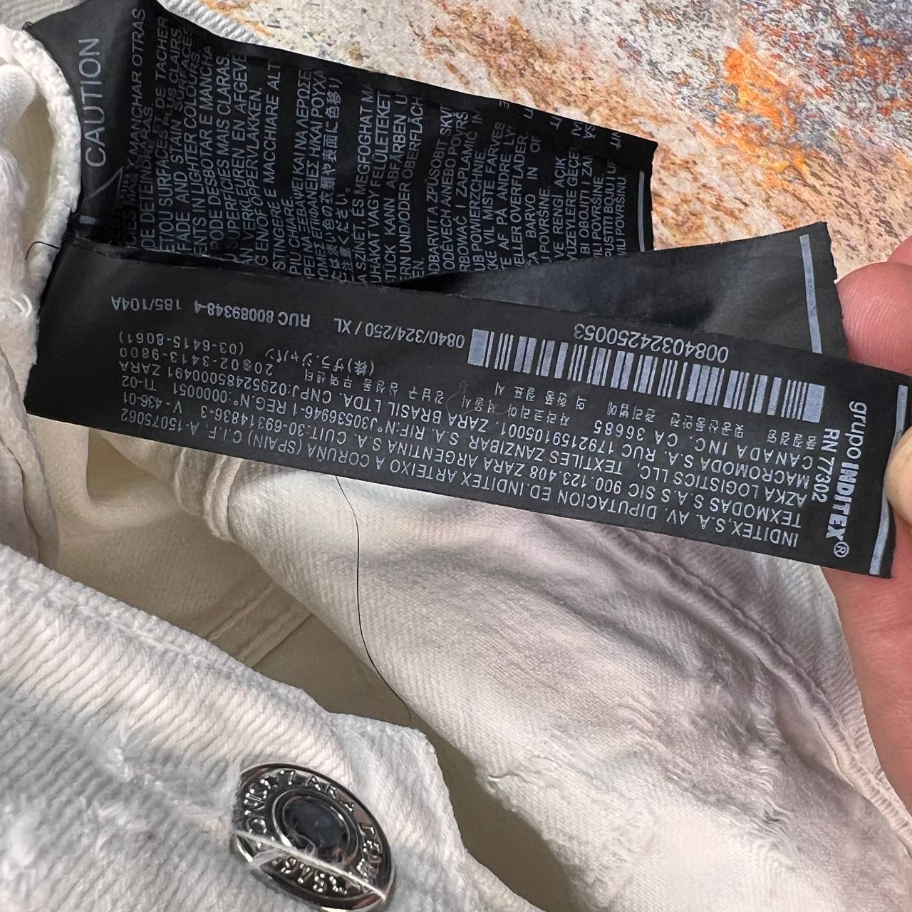 کاپشن جین سفید  ZARA سایز XL | استوک اورجینال -استوک مارک‌ باز