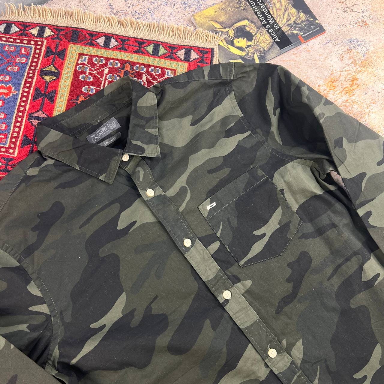 پیراهن چریکی  استوک اورجینال Jack & Jones سایز L -استوک مارک باز