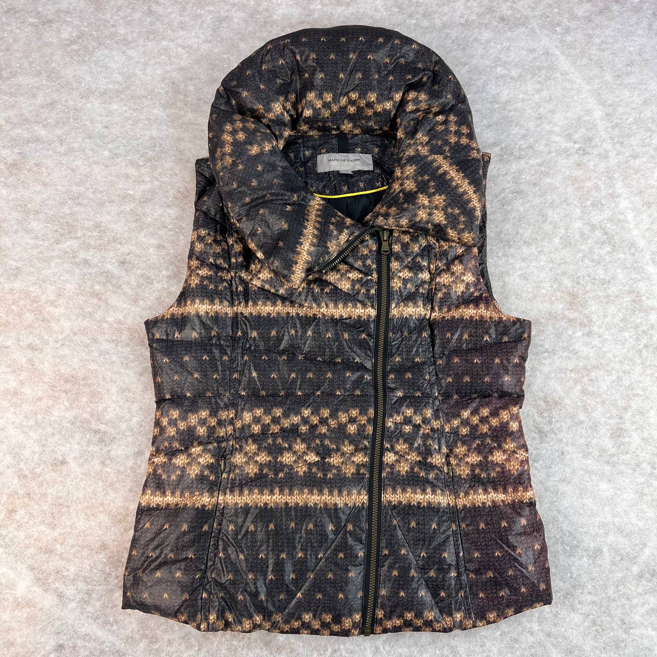 خرید  پافر زنانه پر طبیعی Andrew Marc اورجینال -سایز M | استوک مارکباز