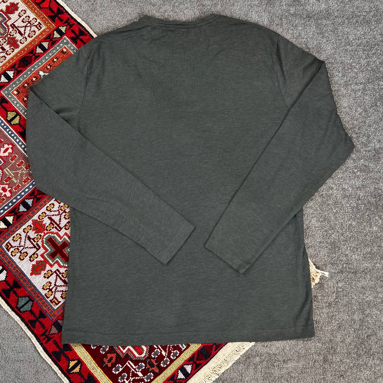 تیشرت آستین‌بلند استوک اورجینال H&M سایز XL | استوک مارک‌باز