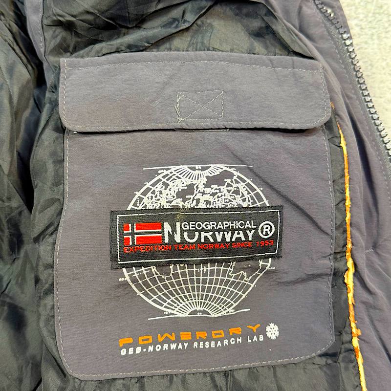 پافر اورجینال جئوگرافیکال نروئی مردانه – مدل خاص زمستانی