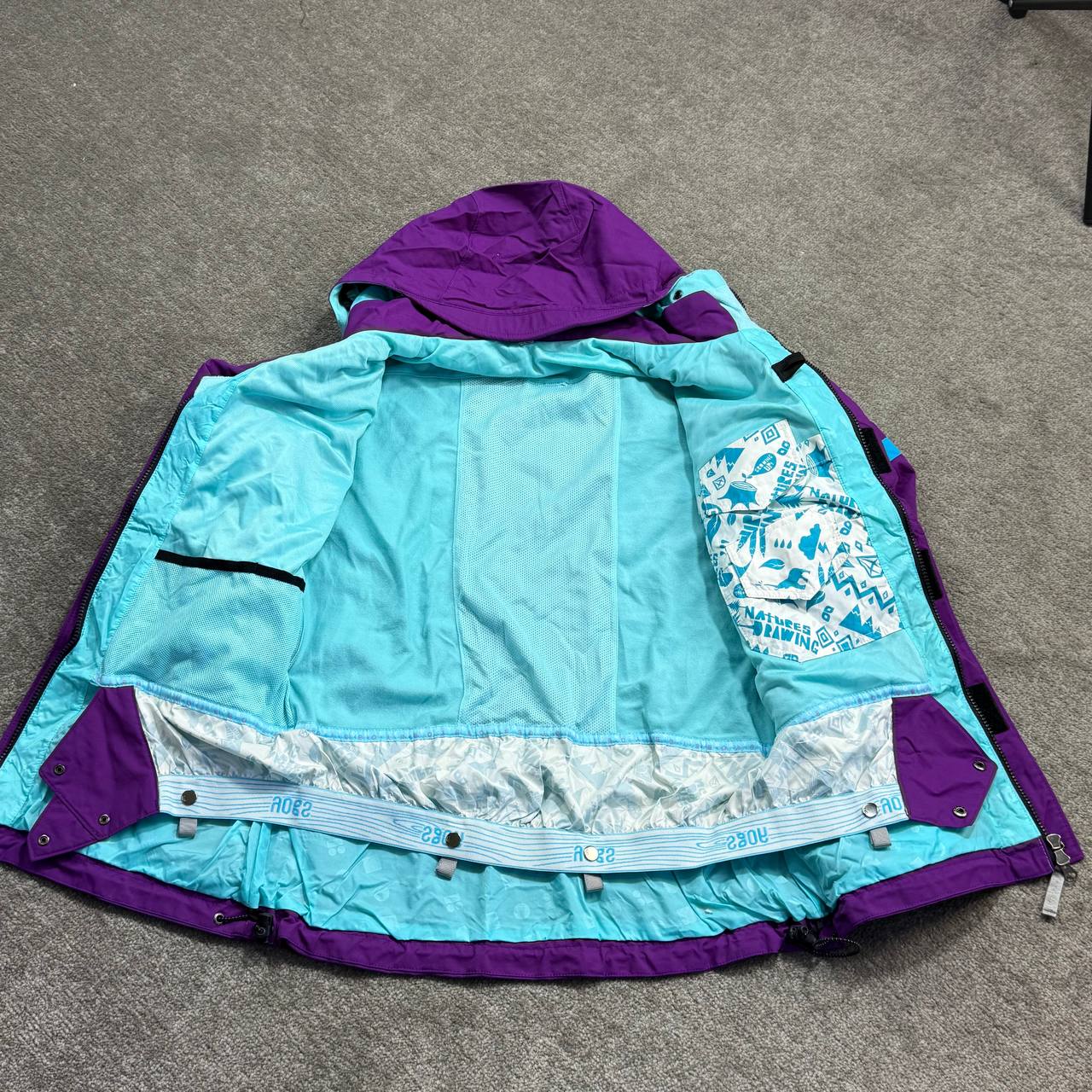 کاپشن اسکی بنفش زنانه و مردانه با نوار رفلکتیو و زیپ تنفسی