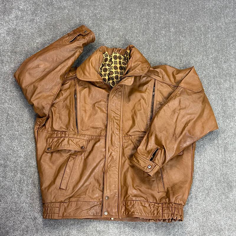 کاپشن چرم اورجینال گاوی وینتیج، ضخیم و سالم با زیپ YKK